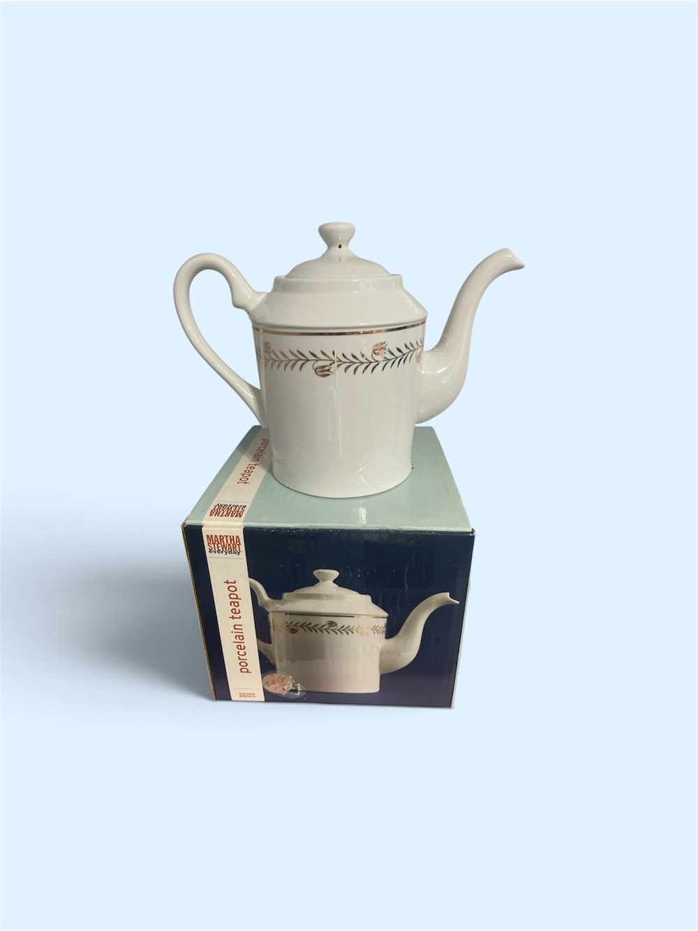Martha Stewart White Porcelain Teapot with Golden Wreath Accent w/lid